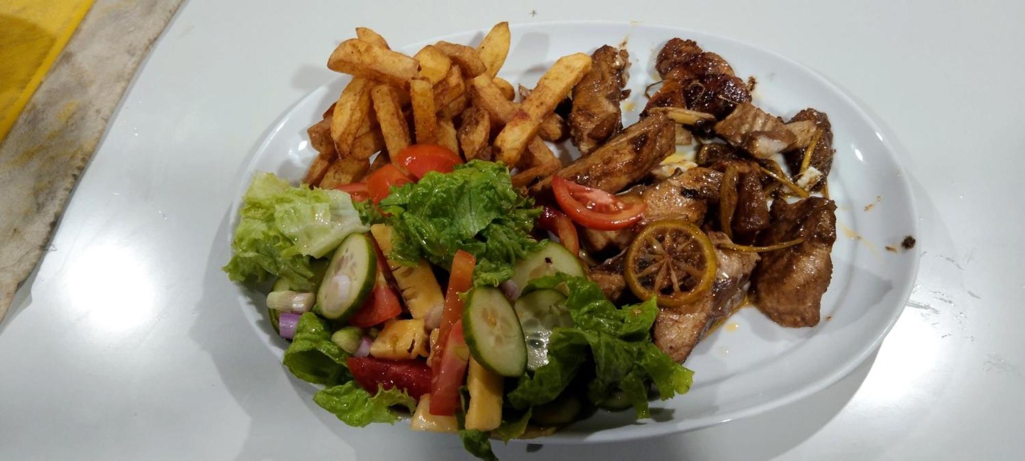 Pick & Go White House Bed & Breakfast Негомбо Екстериор снимка